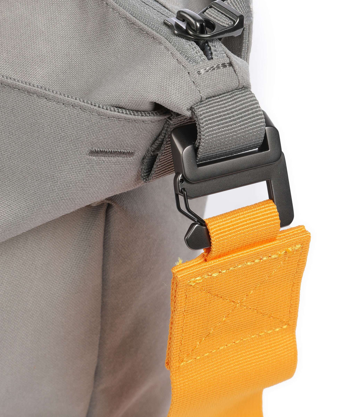 Db Essential 40 Weekend bag sand grey