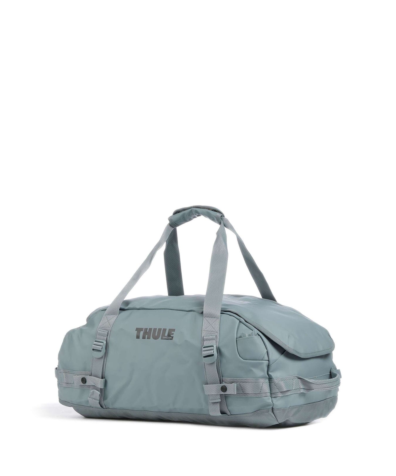 Thule Chasm 40 Weekend bag pond