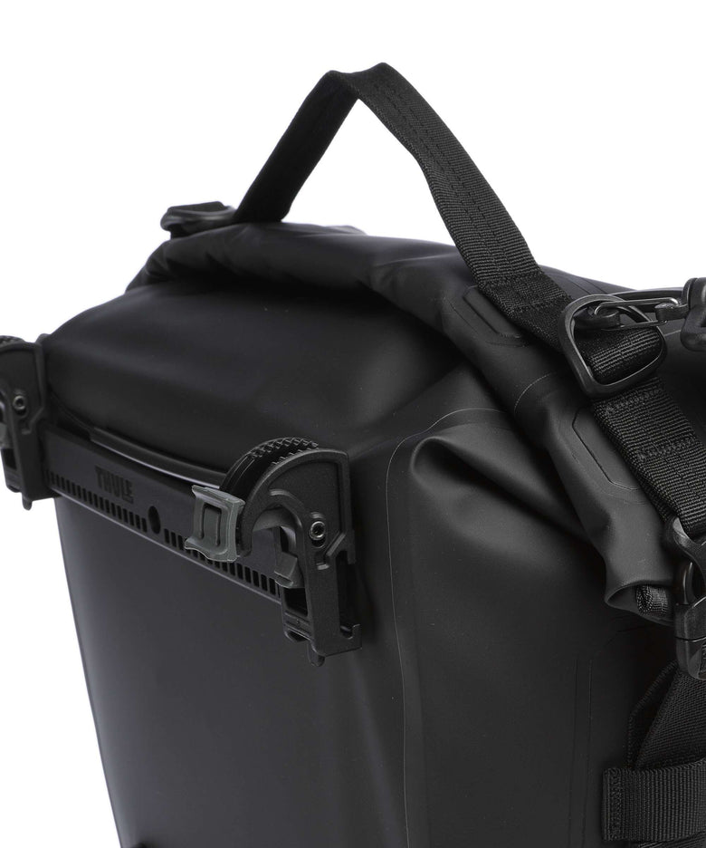 Thule Shield 22 Luggage bag black