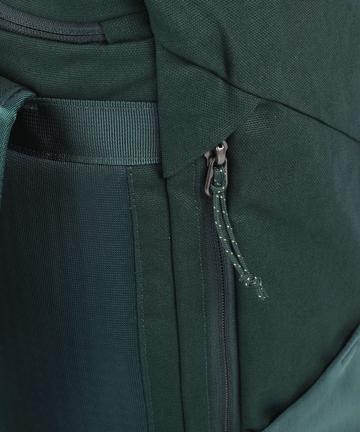 Patagonia Fieldsmith Hiking backpack cascade green