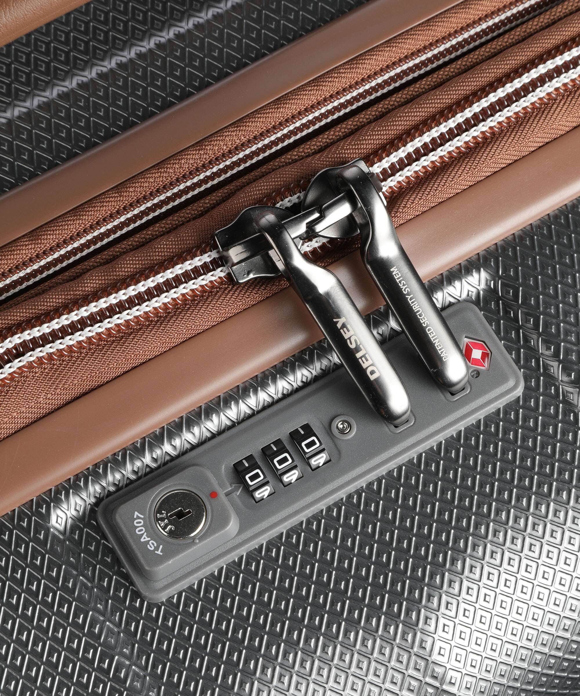 Delsey Paris Carrousel Spinner (4 wheels) platin