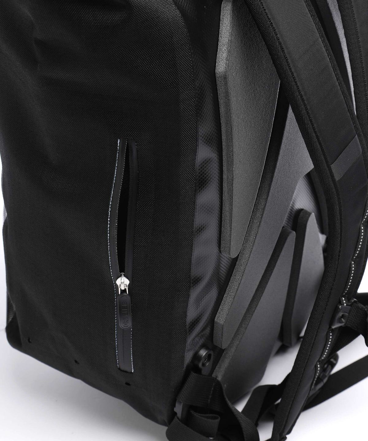 Ortlieb Velocity 29 Rolltop backpack black