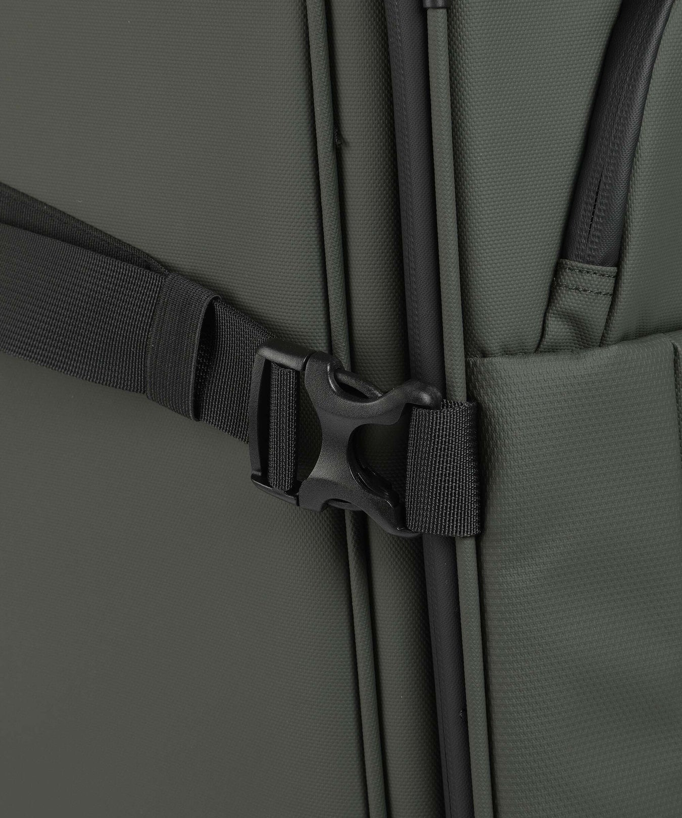 Travelite Briize Spinner (4 wheels) khaki