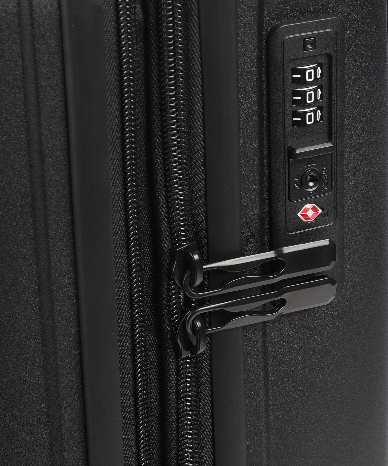 Travelite Skymate Spinner (4 wheels) schwarz