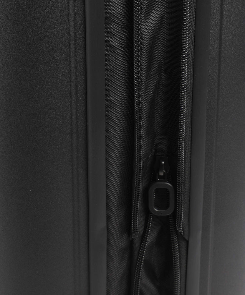 Travelite Skymate Spinner (4 wheels) schwarz