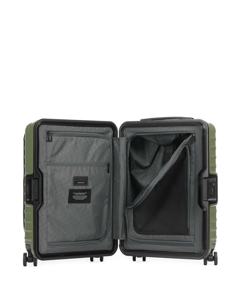 Titan Overseas Spinner (4 wheels) forest green