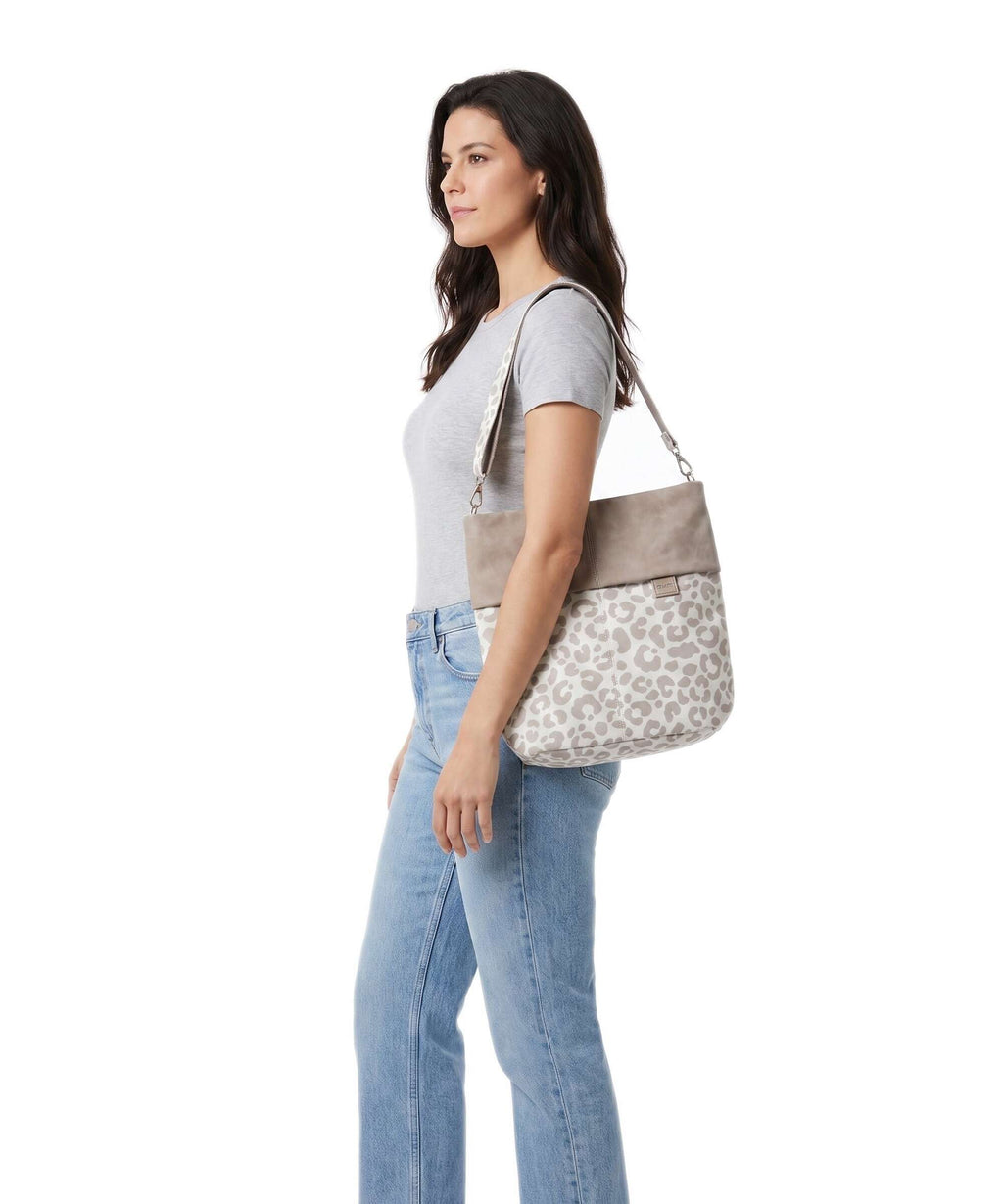 Zwei Olli OT12 Hobo bag leo/cotton