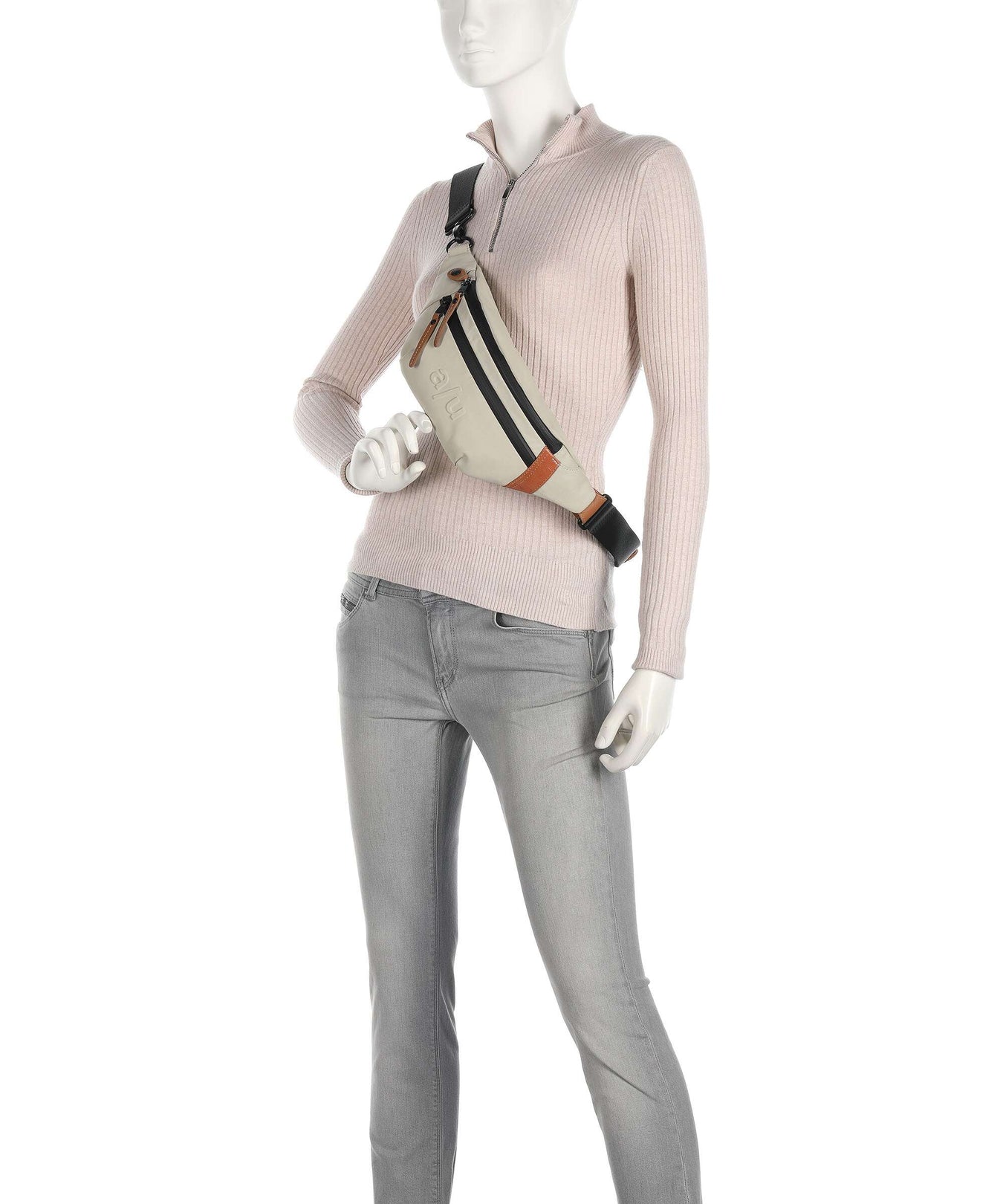 Aunts & Uncles Japan Ichikawa Fanny pack dust