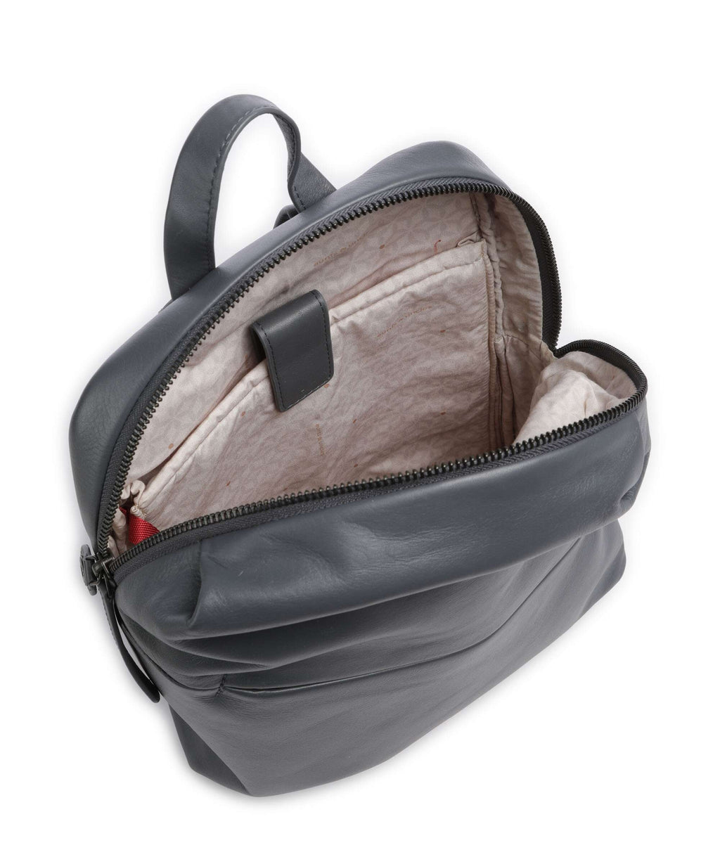 Aunts & Uncles Jamie's Orchard Crabapple Backpack wind