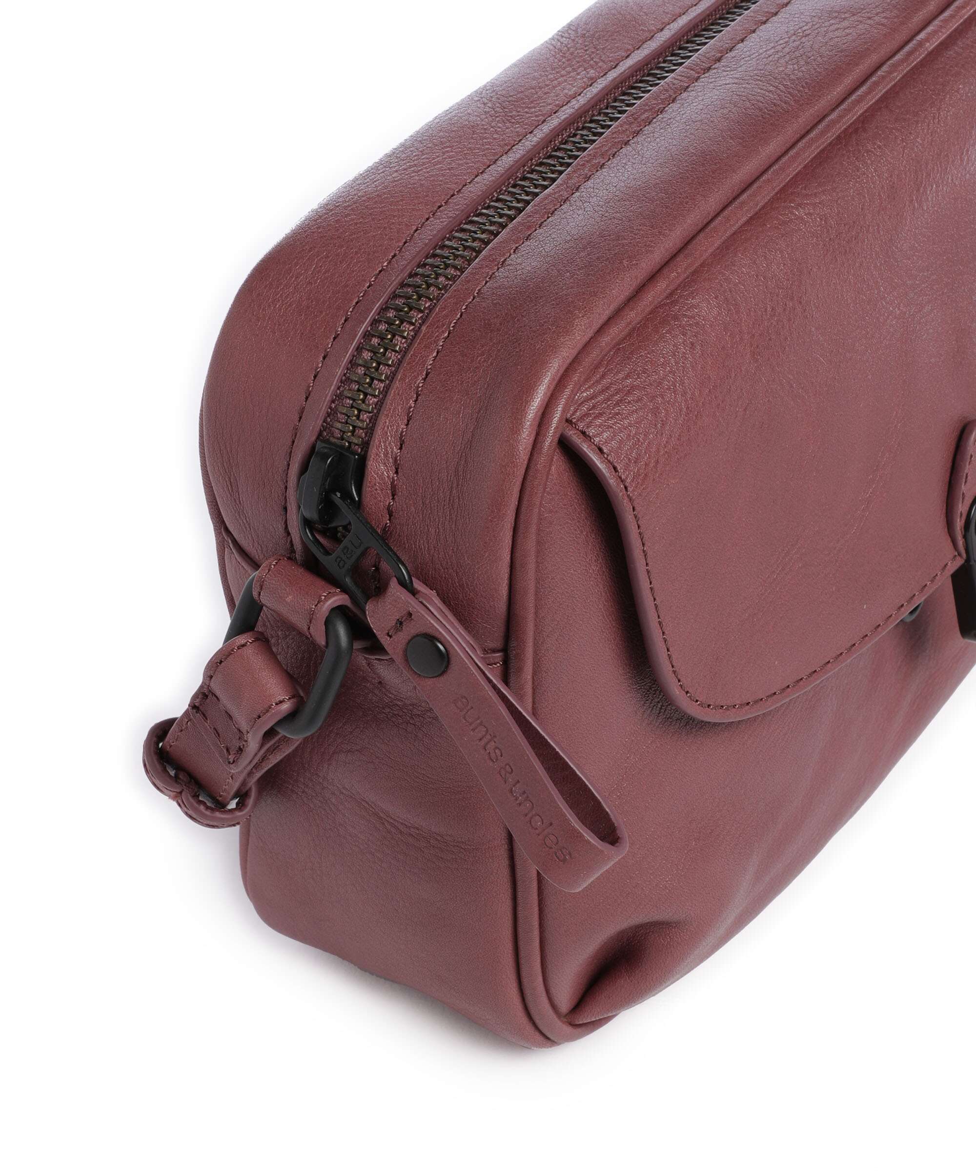 Aunts & Uncles Grandma's Luxury Club Mrs. Mint Crossbody bag tulipwood