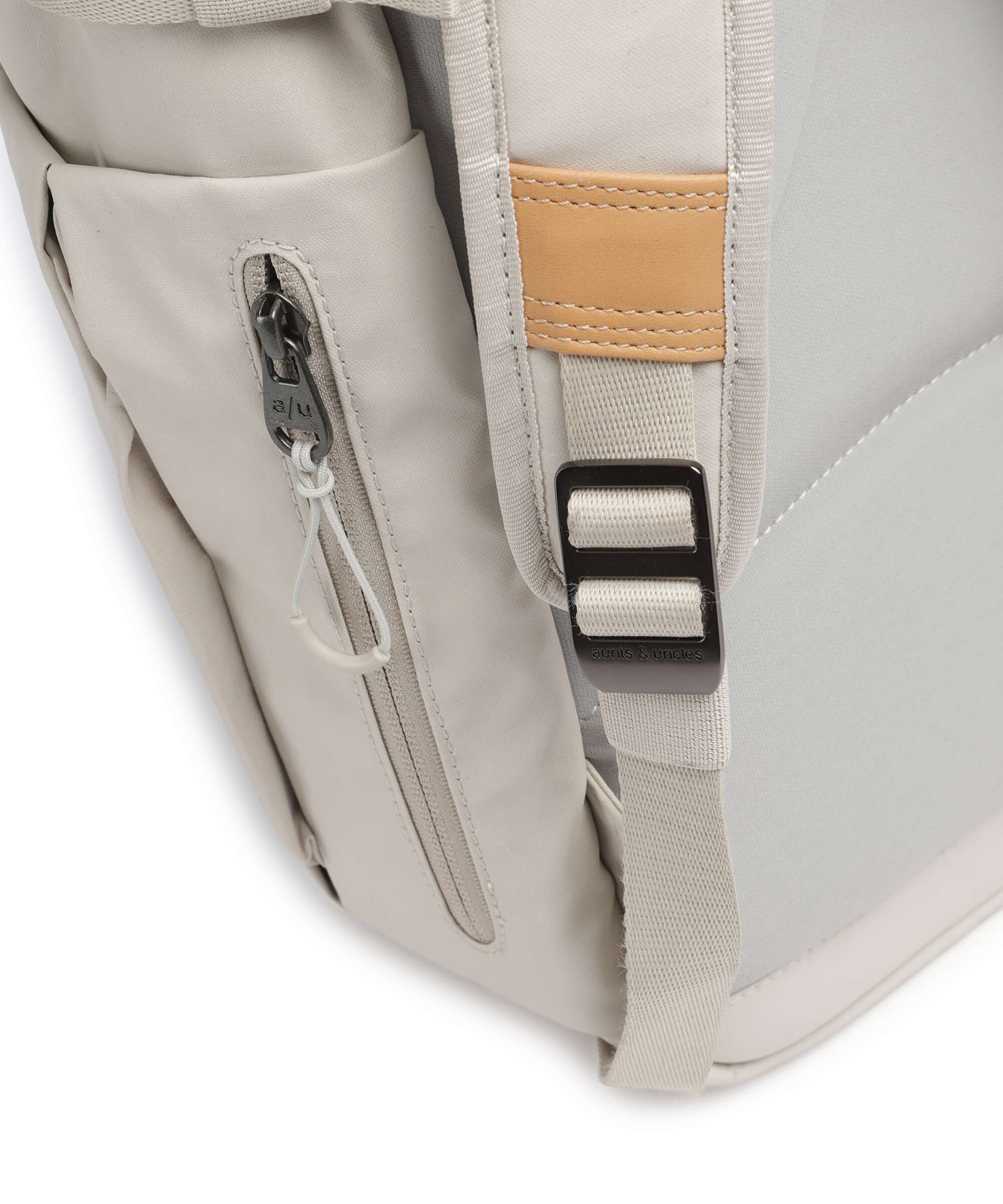 Aunts & Uncles Japan RE Tokachi Rolltop backpack linen