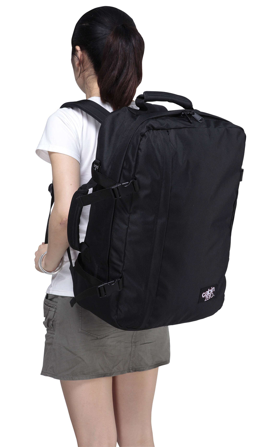 Cabin Zero Classic 44 Travel backpack midnight pruple