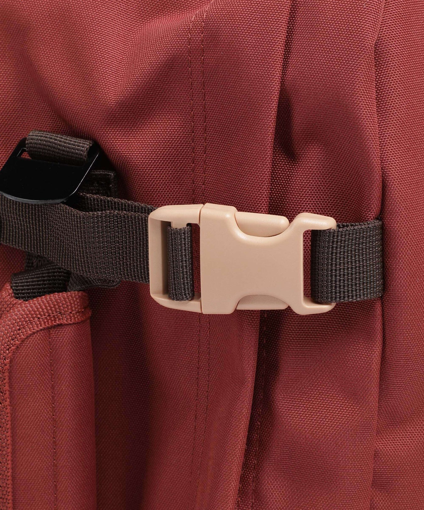 Cabin Zero Classic 28L Backpack sangria red 