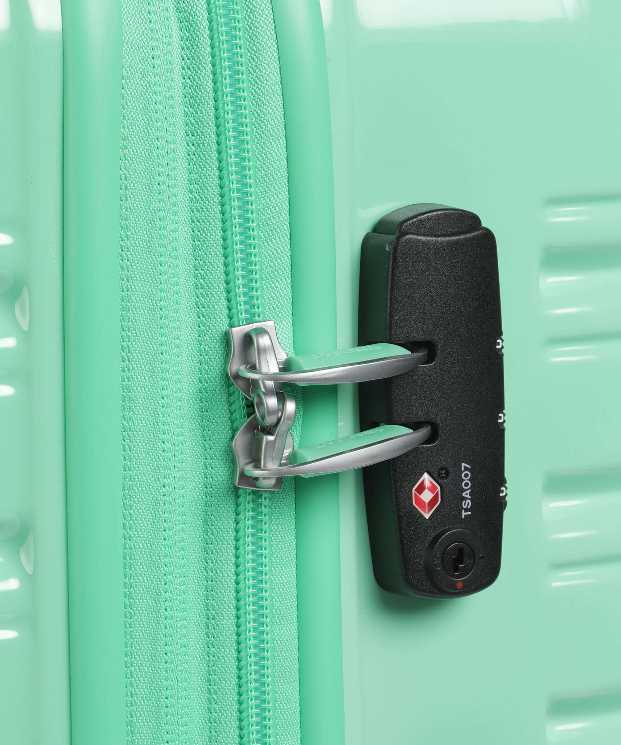 American Tourister Flashline Pop Spinner (4 wheels) light green