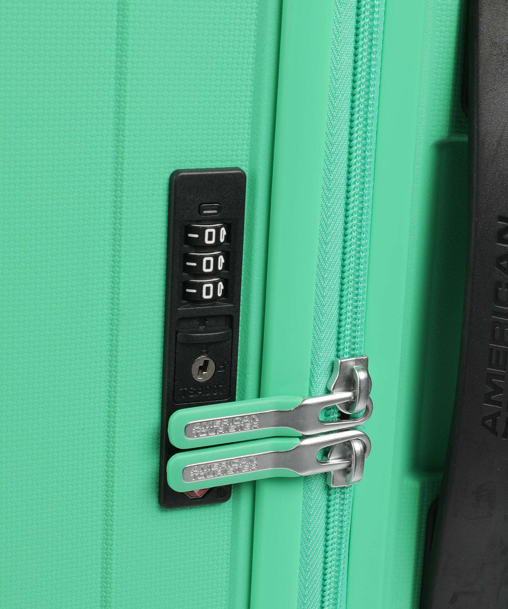 American Tourister Rejoy Spinner (4 wheels) jade green