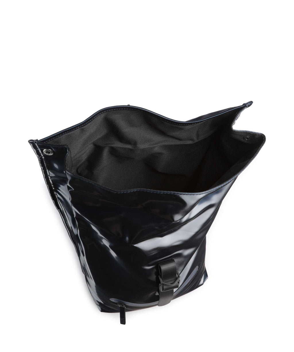 Rains Rolltop backpack spill