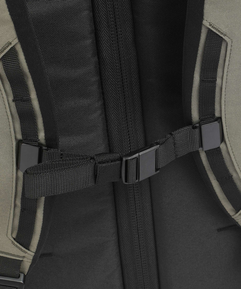 Db Roamer 70L Travel bag forest green