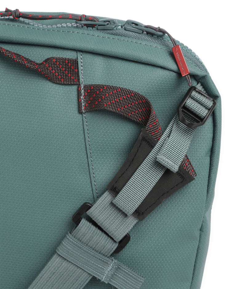 Klättermusen Gaut Briefcase silver pine