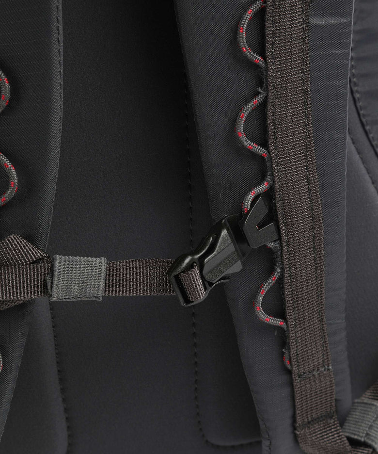 Klättermusen Gjalp 18 Backpack raven