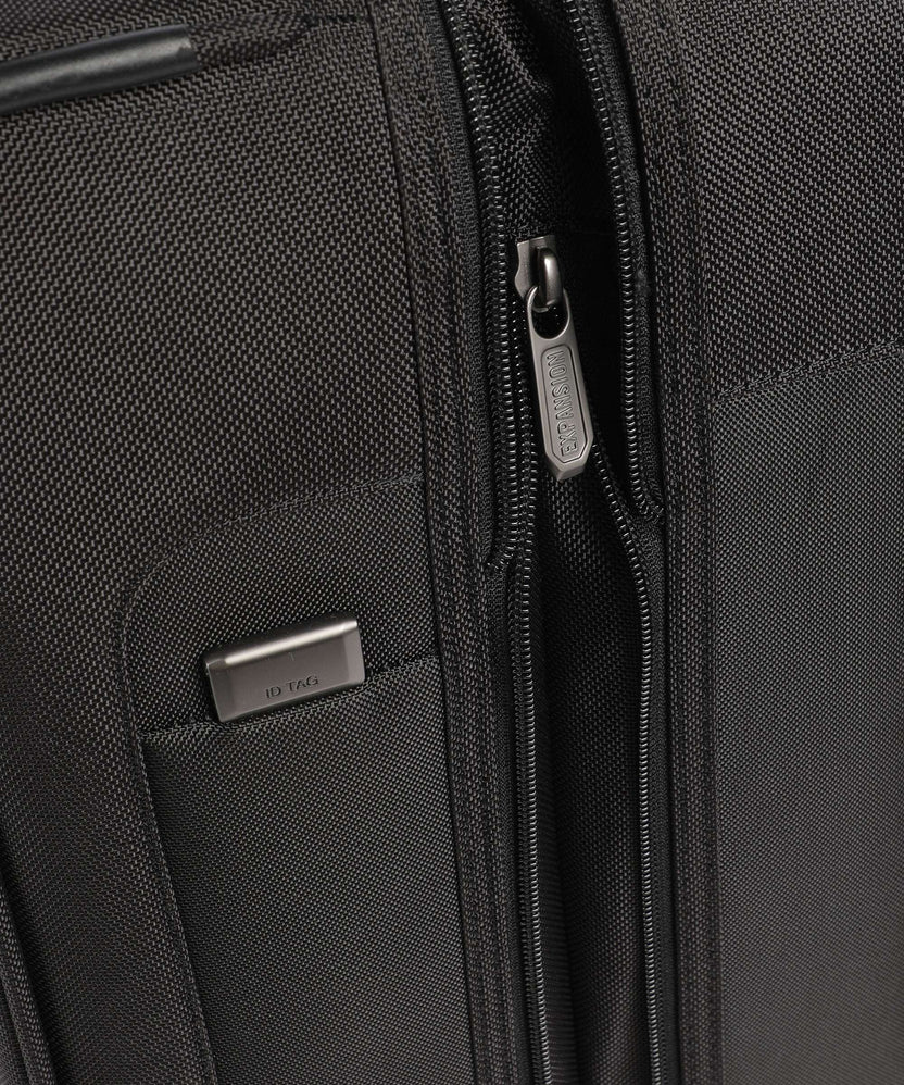 Victorinox Werks Traveler 7.0 FFQ Spinner (4 wheels) black