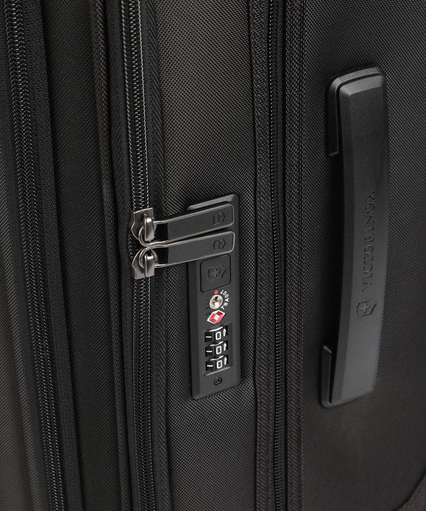 Victorinox Werks Traveler 7.0 FFQ Trolley (2 wheels) black