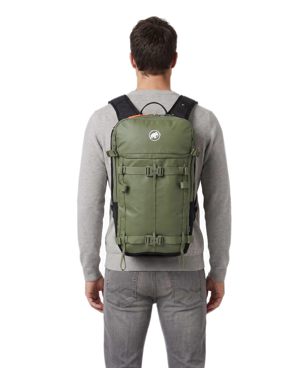 Mammut Nirvana 18 Hiking backpack marsh/black