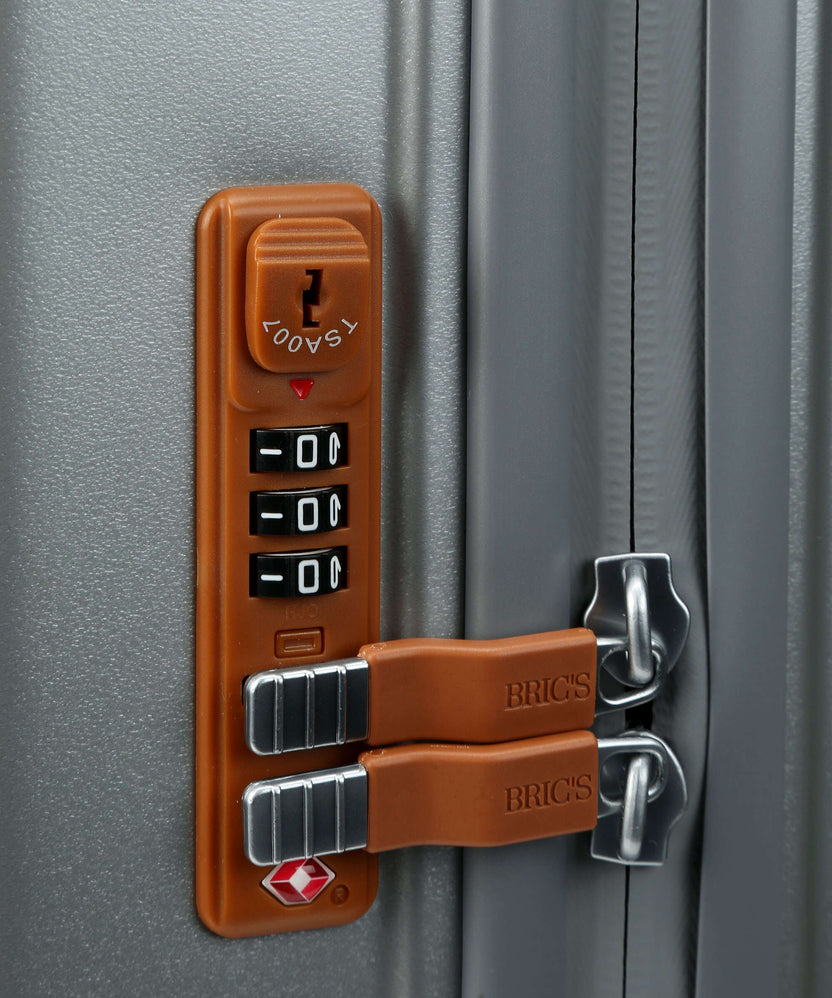 Brics Amalfi Spinner (4 wheels) silber