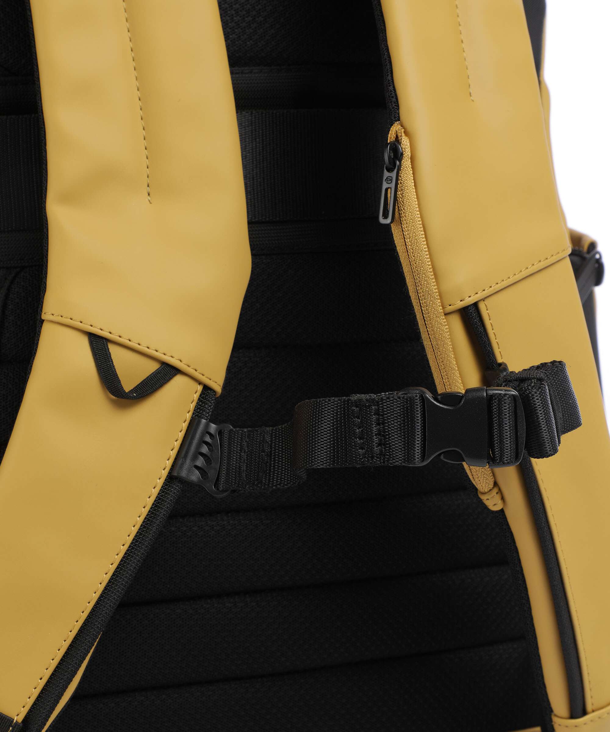 Piquadro Corner 2.0 Rolltop backpack ocra