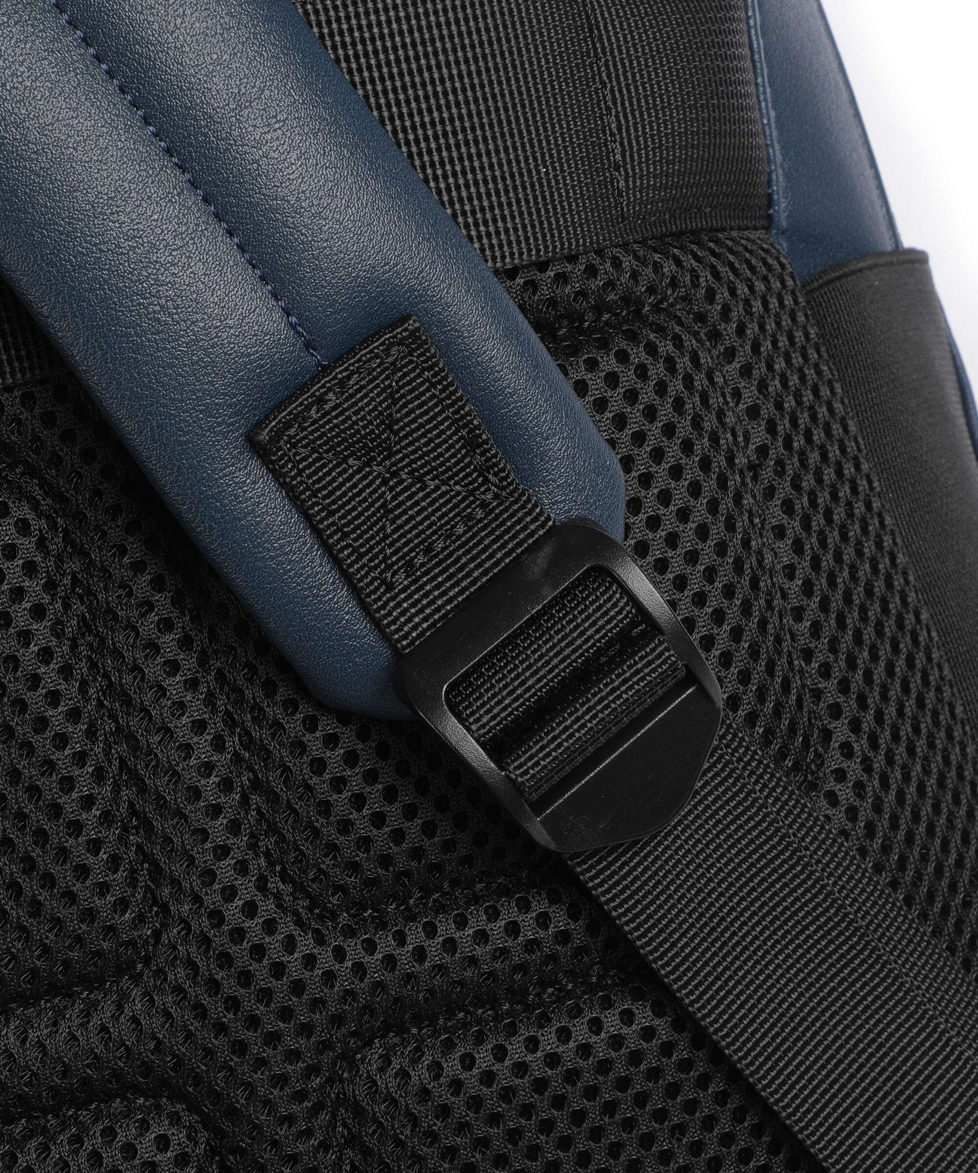 Moleskine Classic 2.0 Backpack sapphire blue