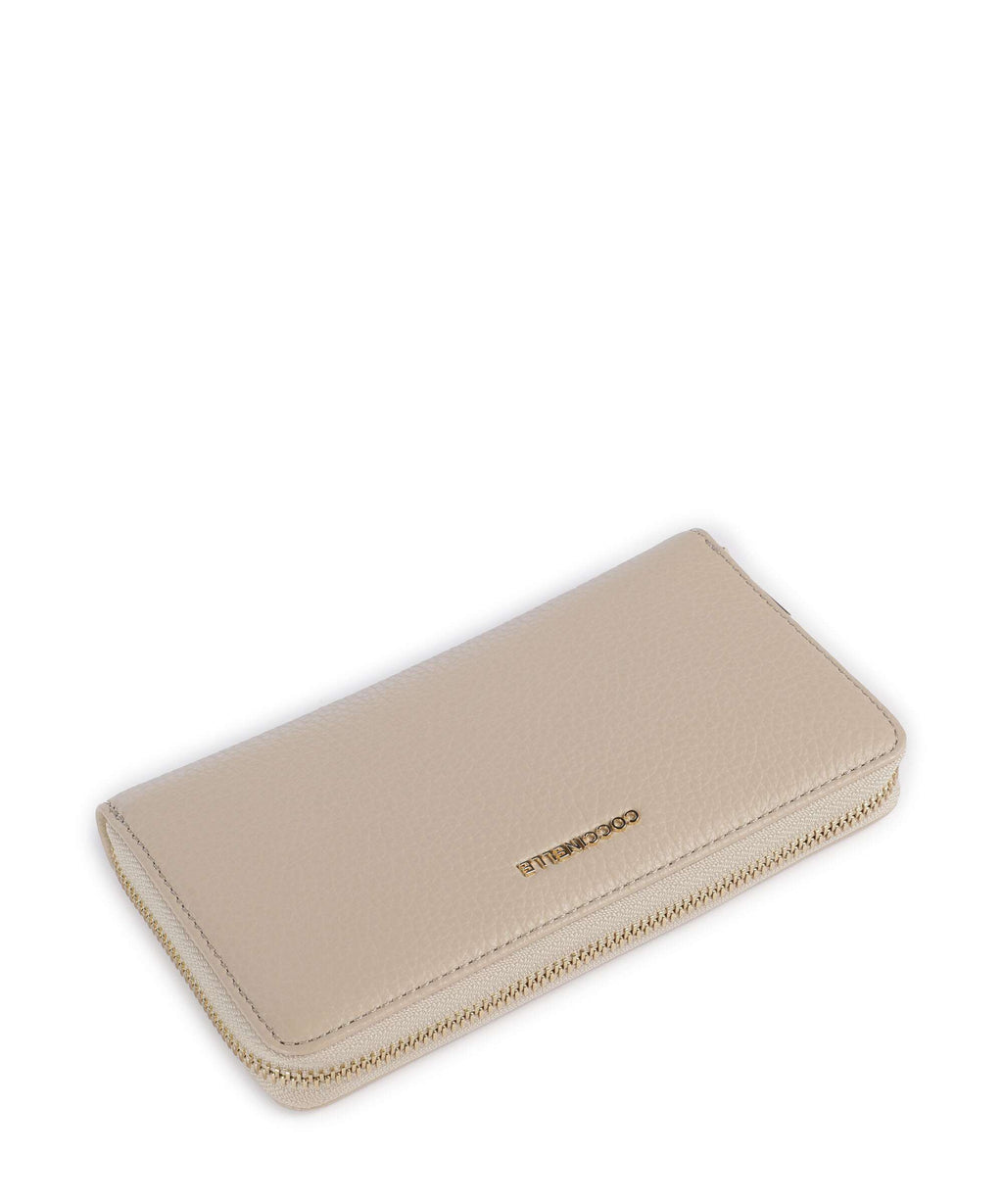 Coccinelle Metallic Soft Wallet sandshell