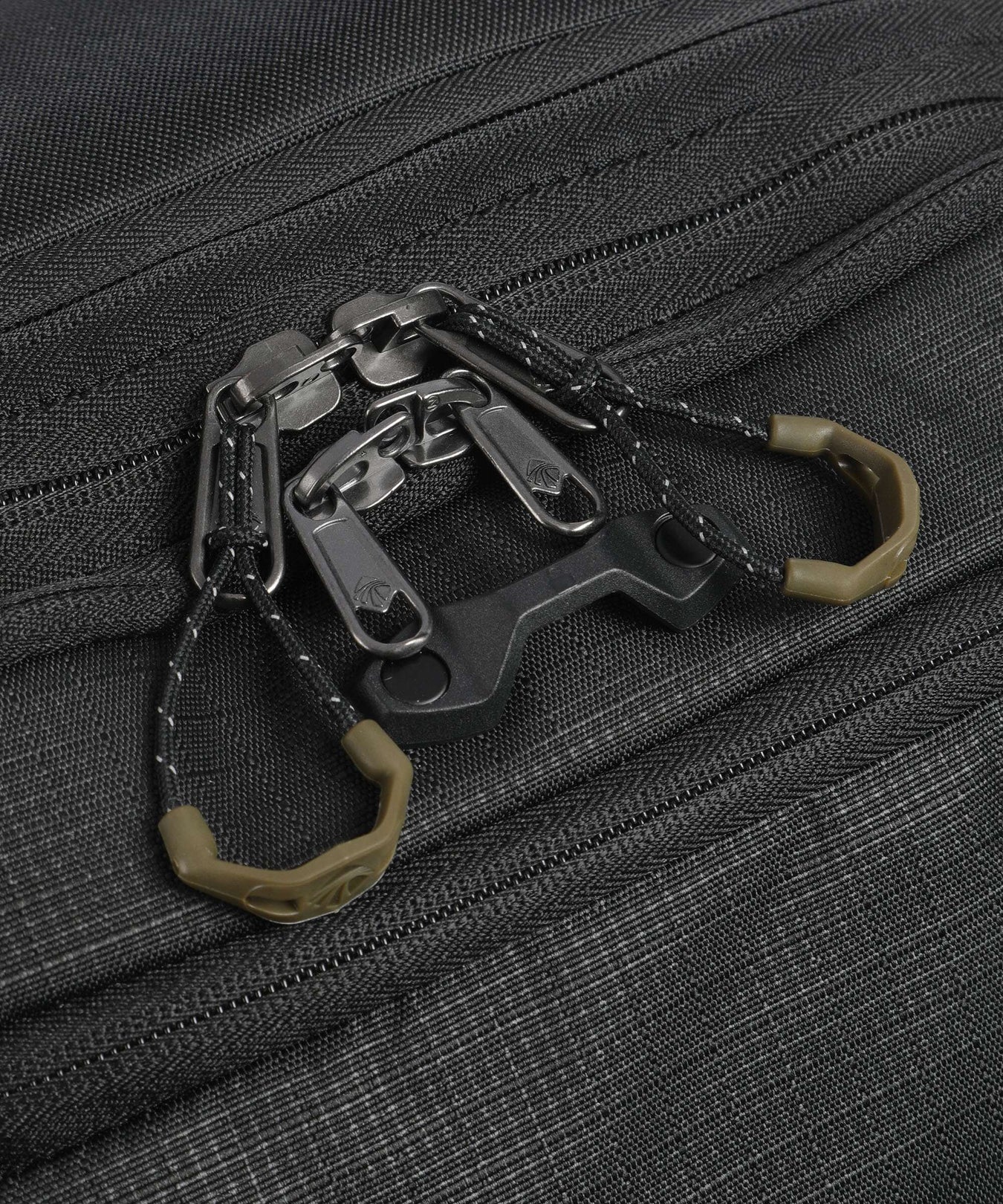 Eagle Creek Expanse 35 Spinner (4 wheels) midnight black