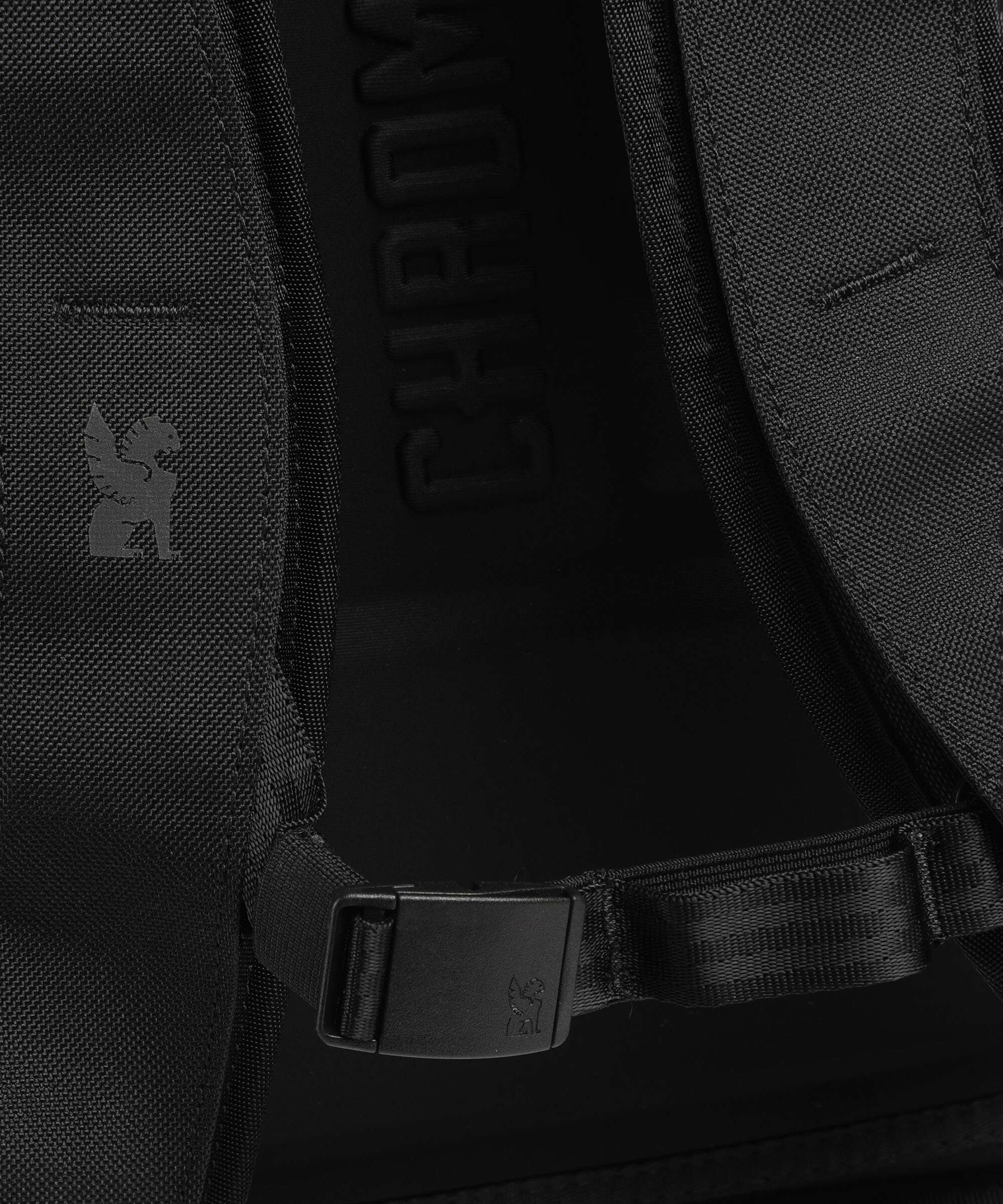Chrome Barrage 18 Rolltop backpack moss