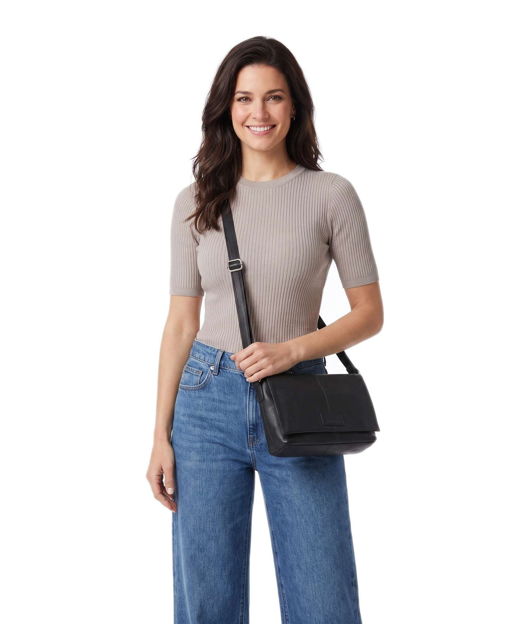 Burkely Soft Skylar Crossbody bag black