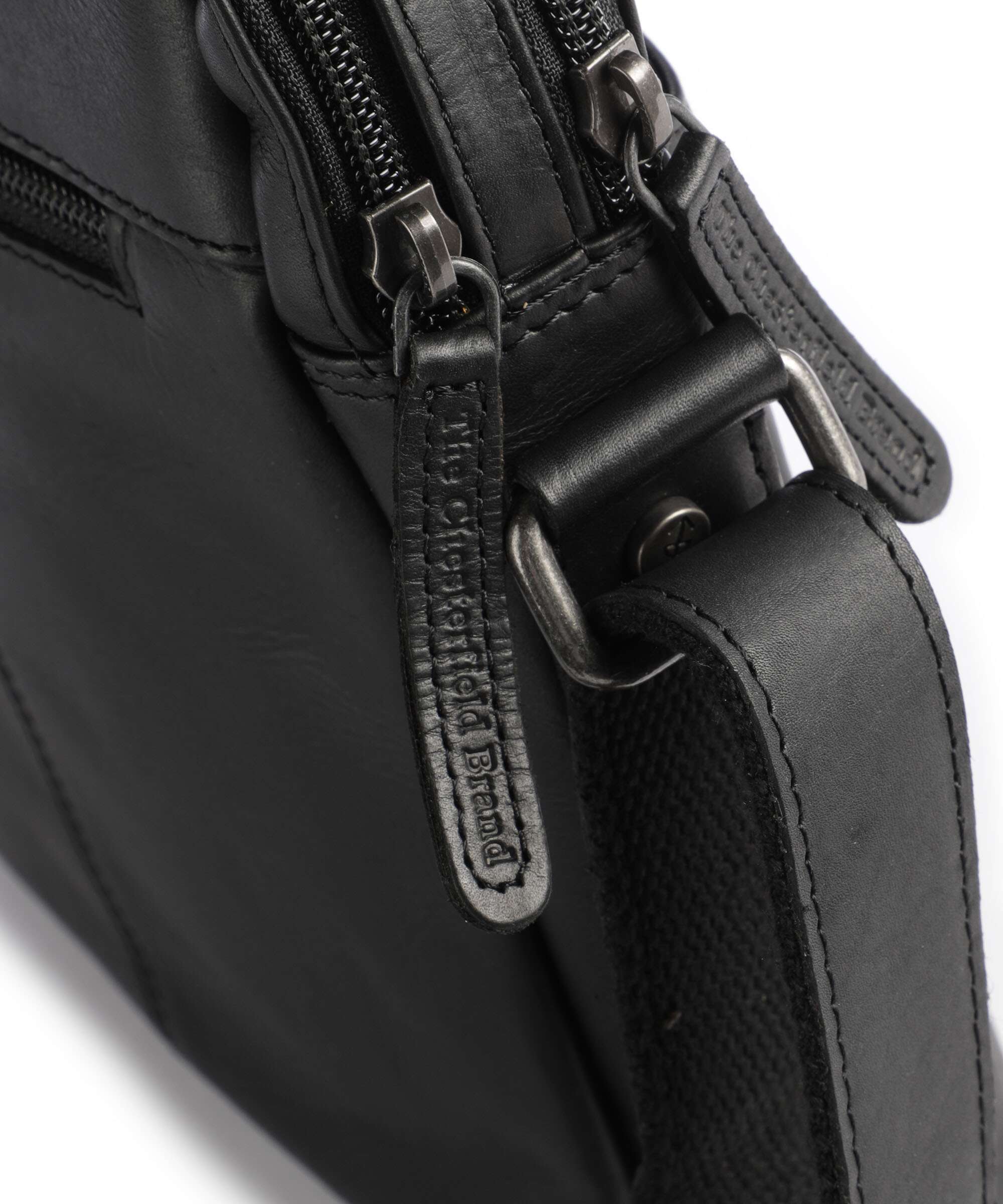 The Chesterfield Brand Wax Pull Up Cow Arnhem Crossbody bag black