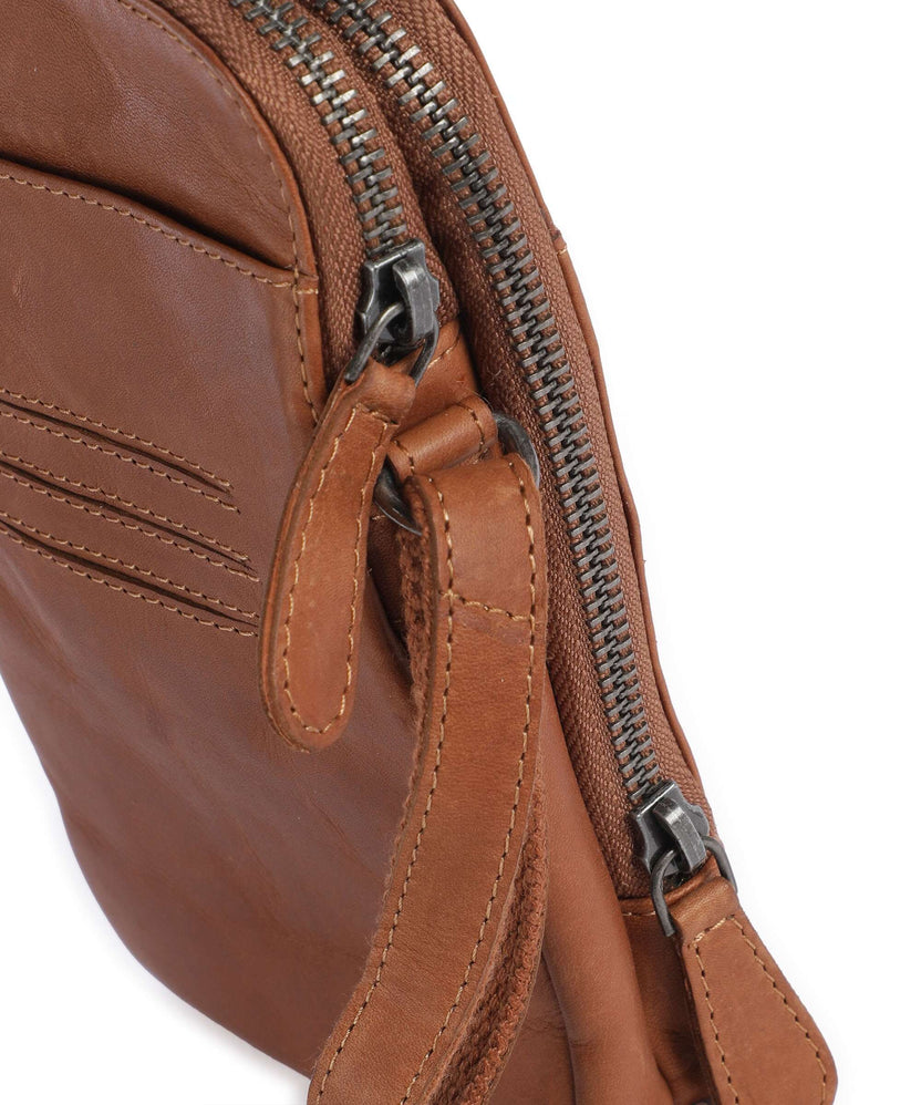 The Chesterfield Brand Cow Wax Pull Up Alesund Phone bag cognac