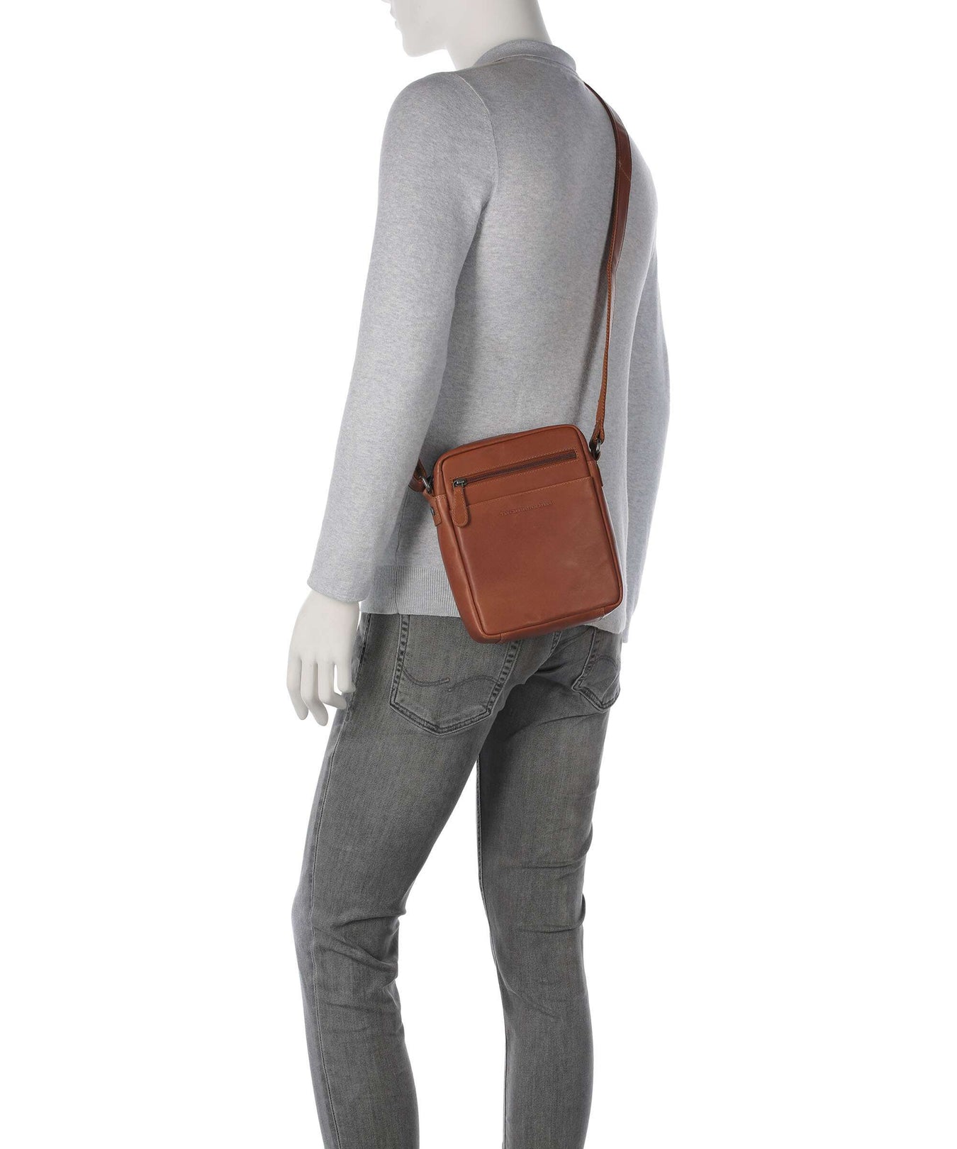 The Chesterfield Brand Wax Pull Up Cow Laveno Crossbody bag cognac