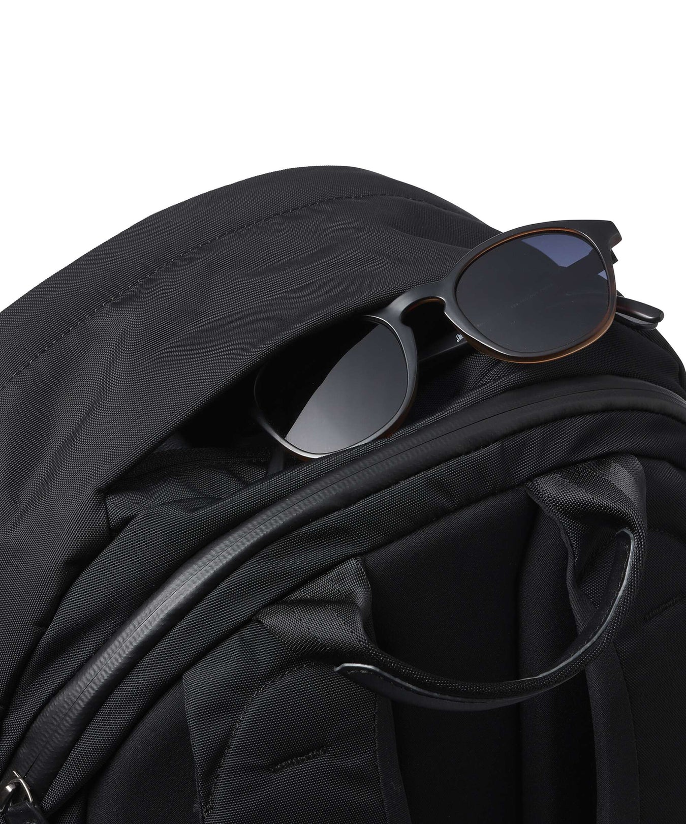 Bellroy Classic 24L Plus Backpack black