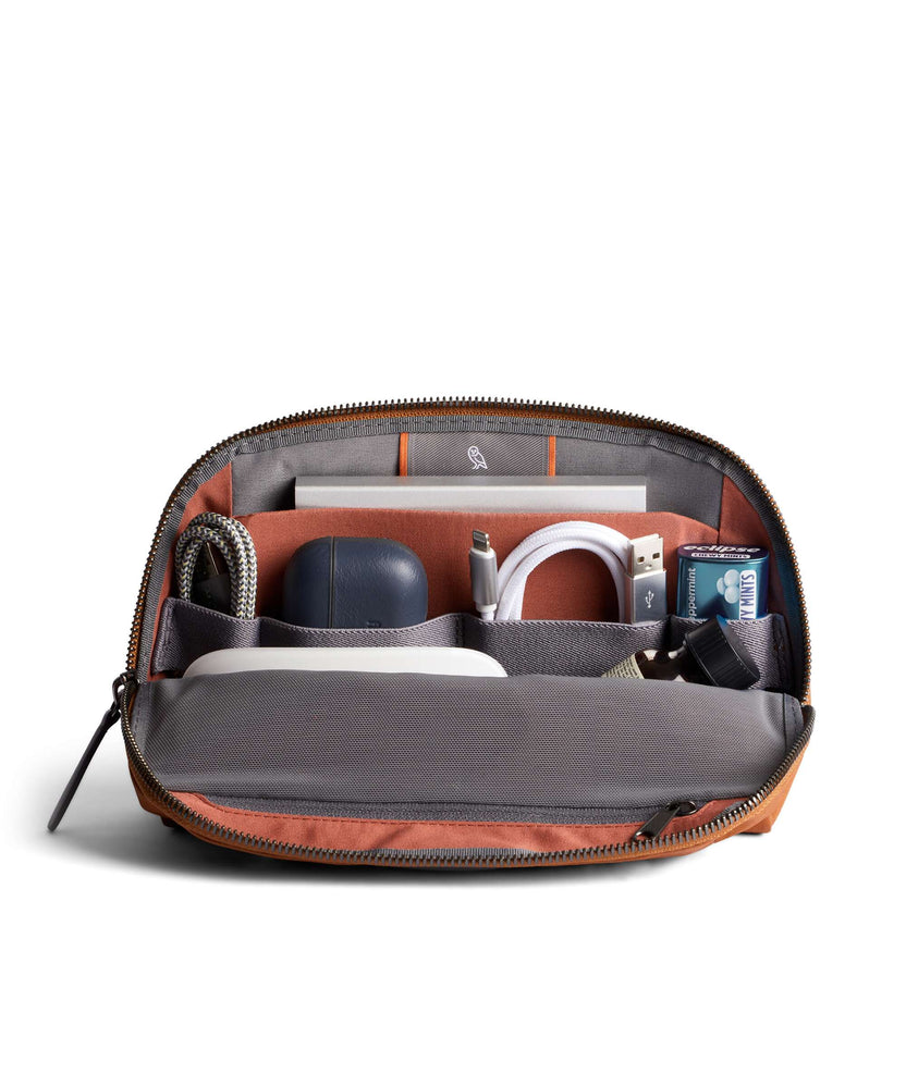 Bellroy Tech Desk Caddy Travel accessory bronze