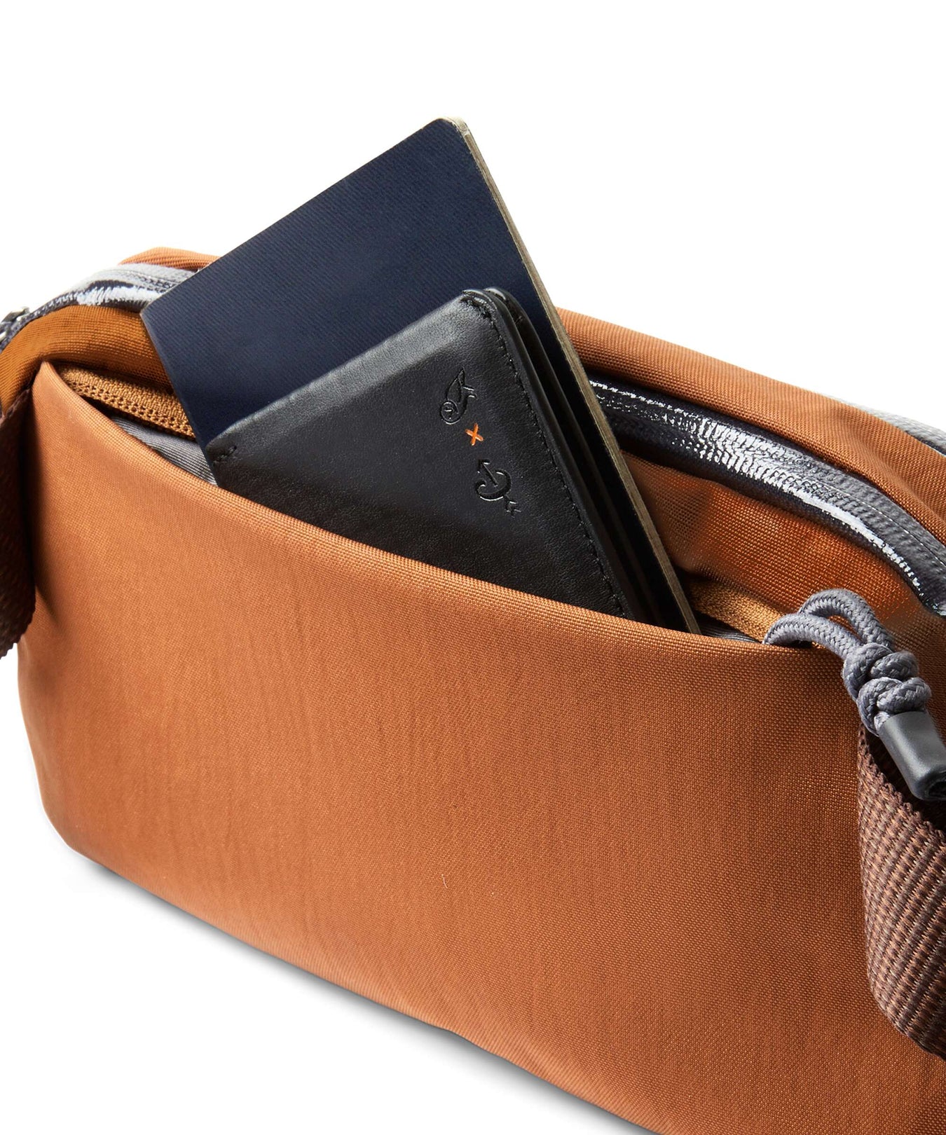 Bellroy Venture 2.5L Ready Fanny pack bronze