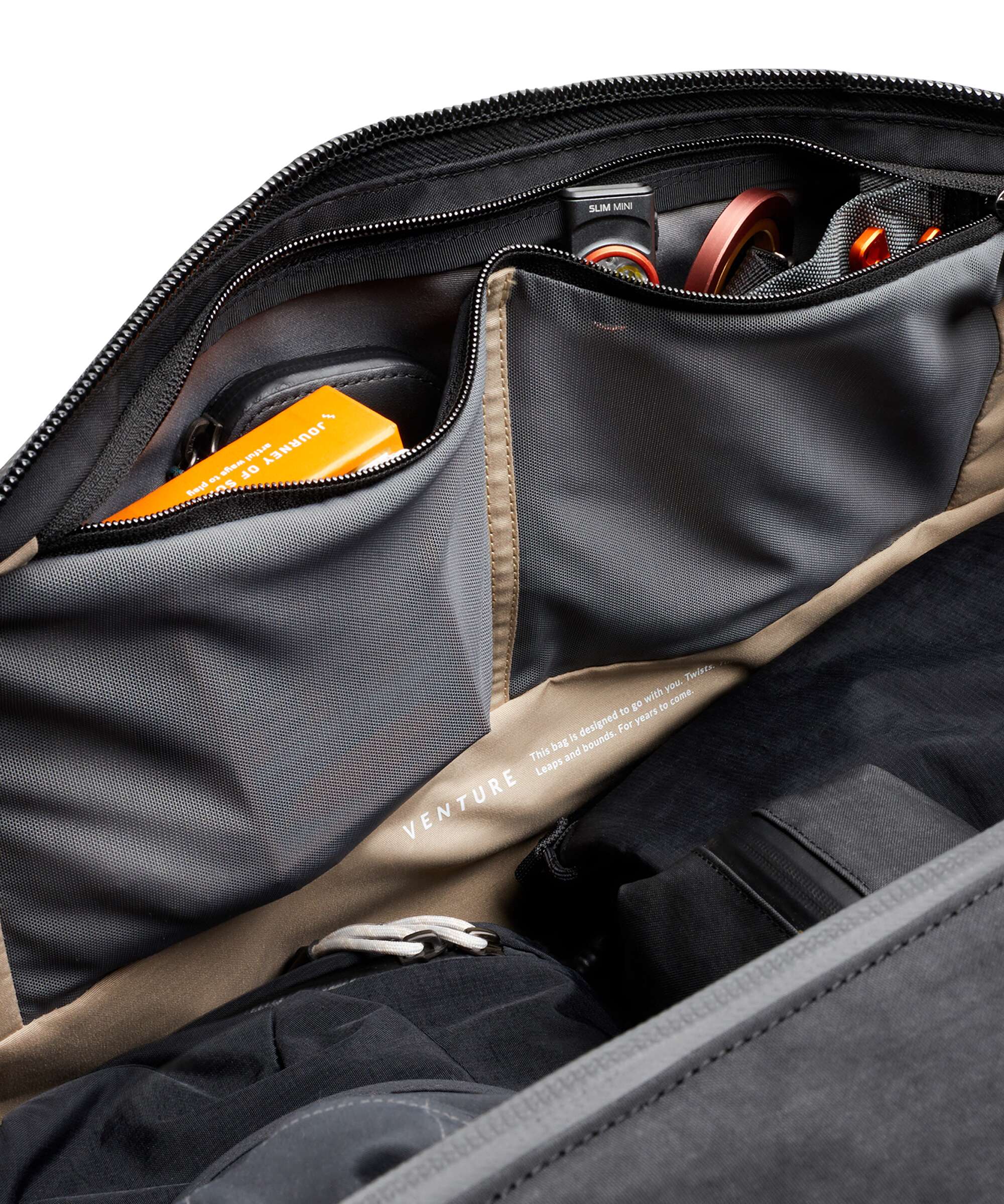 Bellroy Venture 55 Travel bag black