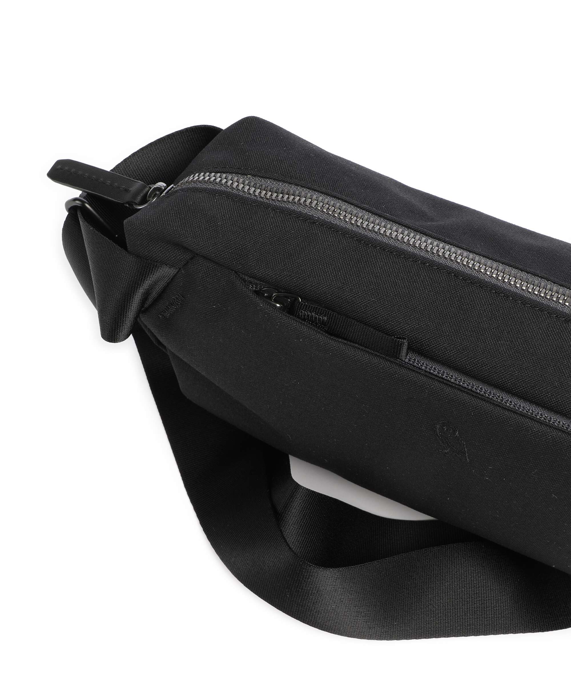 Bellroy Classic 5 Sling bag black